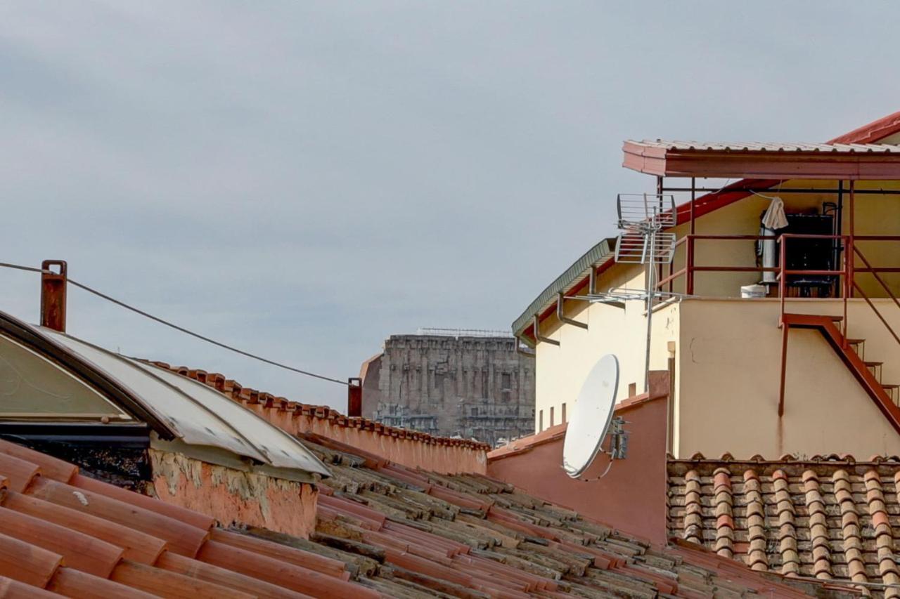 Colosseo Apt Laterano 85 - Home And More Rom Exterior foto
